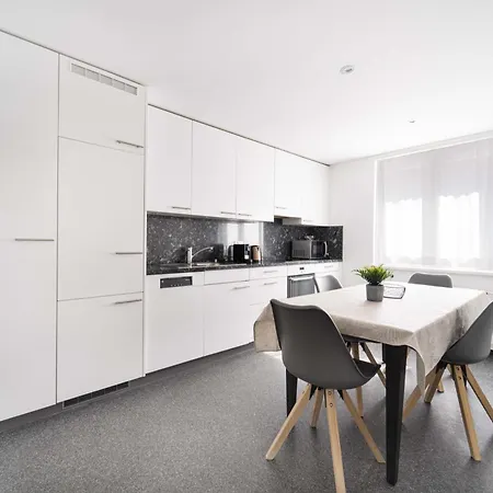 - 2br Balcony View & Parking St. Moritz
